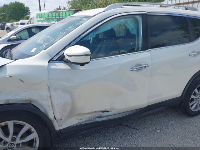 44934634 :رقم المزاد ، KNMAT2MV5JP546198 vin ، 2018 Nissan Rogue Sv مزاد بيع