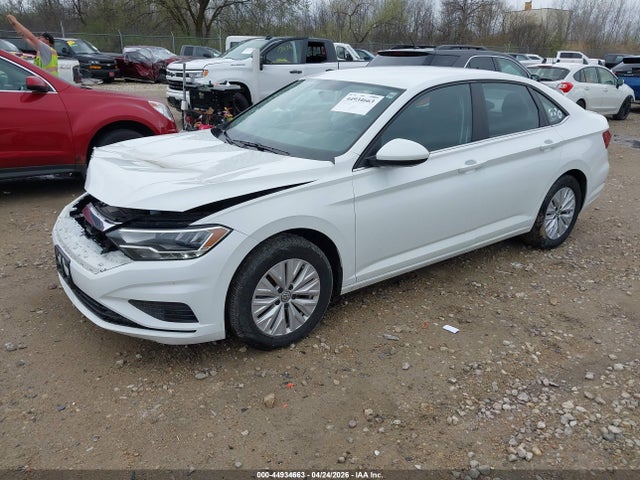 Продажа на аукционе авто 2019 Volkswagen Jetta 1.4t R-line/1.4t S/1.4t Se, vin: 3VWCB7BU3KM139245, номер лота: 44934663