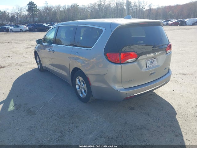 44934705 :رقم المزاد ، 2C4RC1H7XJR311660 vin ، 2018 Chrysler Pacifica Hybrid Touring Plus مزاد بيع