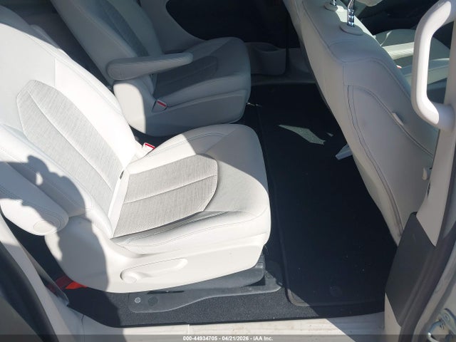 44934705 :رقم المزاد ، 2C4RC1H7XJR311660 vin ، 2018 Chrysler Pacifica Hybrid Touring Plus مزاد بيع