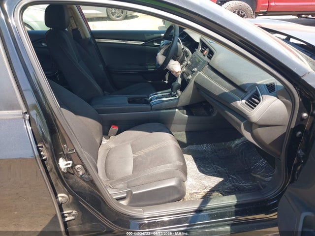 Aukcja sprzedaży 2018 Honda Civic Lx, vin: 2HGFC2F52JH573819, numer aukcji: 44934723
