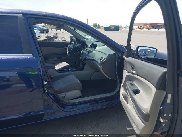 44934757 :رقم المزاد ، 1HGCP26358A152451 vin ، 2008 Honda Accord 2.4 Lx مزاد بيع