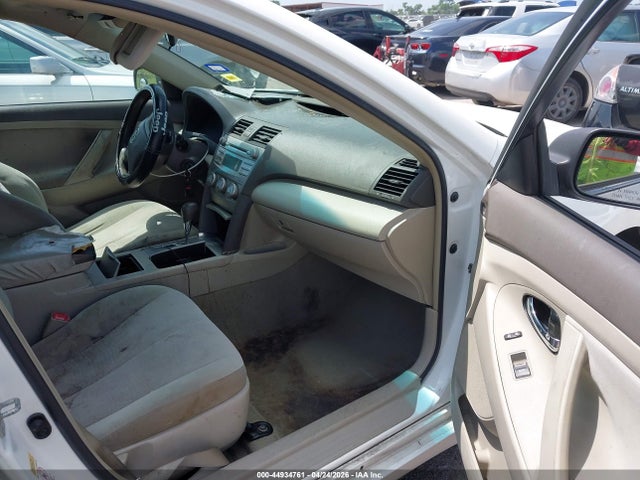 2011 Toyota Camry Le მანქანა იყიდება აუქციონზე, vin: 4T4BF3EK0BR216088, აუქციონის ნომერი: 44934761