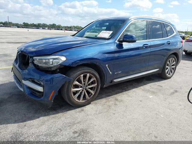 44934766 :رقم المزاد ، 5UXTR9C59JLD63638 vin ، 2018 Bmw X3 Xdrive30i مزاد بيع