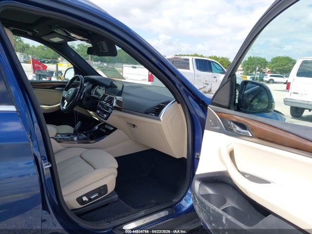 44934766 :رقم المزاد ، 5UXTR9C59JLD63638 vin ، 2018 Bmw X3 Xdrive30i مزاد بيع