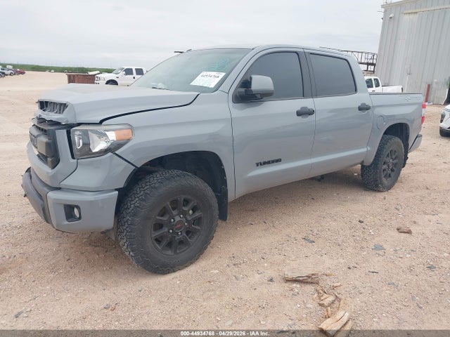 Продаж на аукціоні авто 2017 Toyota Tundra Trd Pro 5.7l V8, vin: 5TFDW5F18HX661582, номер лоту: 44934768
