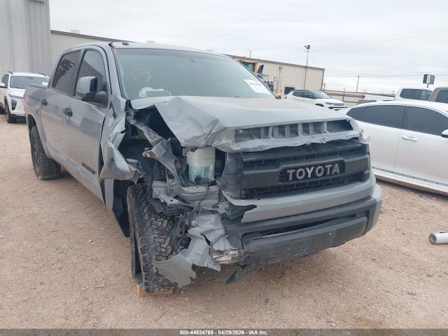 Продаж на аукціоні авто 2017 Toyota Tundra Trd Pro 5.7l V8, vin: 5TFDW5F18HX661582, номер лоту: 44934768