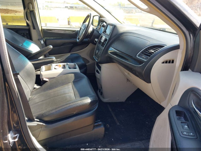 2016 Chrysler Town & Country Touring მანქანა იყიდება აუქციონზე, vin: 2C4RC1BG2GR166017, აუქციონის ნომერი: 44934777