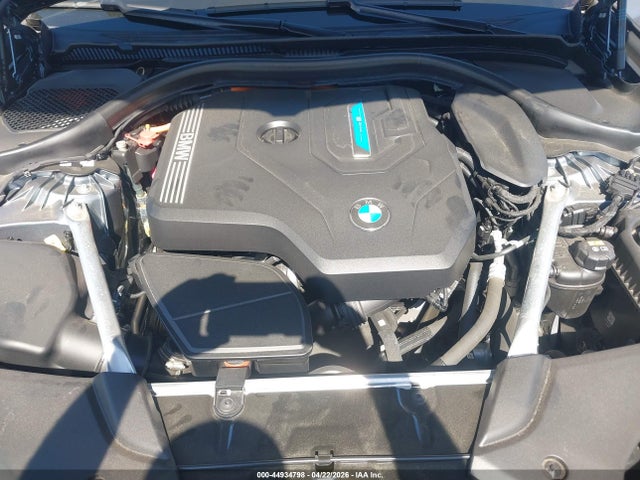 WBA33AG00NCK23271 BMW 530e Xdrive