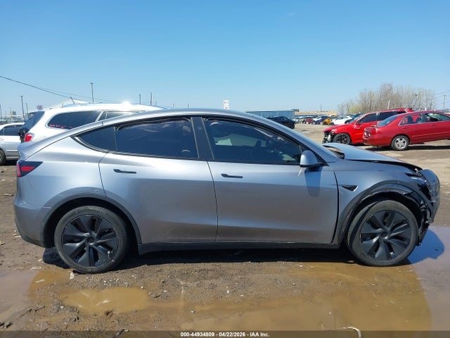 Продажа на аукционе авто 2025 Tesla Model Y Long Range Dual Motor All-wheel Drive, vin: 7SAYGDEE1SF297457, номер лота: 44934809