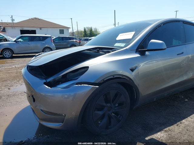 Продажа на аукционе авто 2025 Tesla Model Y Long Range Dual Motor All-wheel Drive, vin: 7SAYGDEE1SF297457, номер лота: 44934809