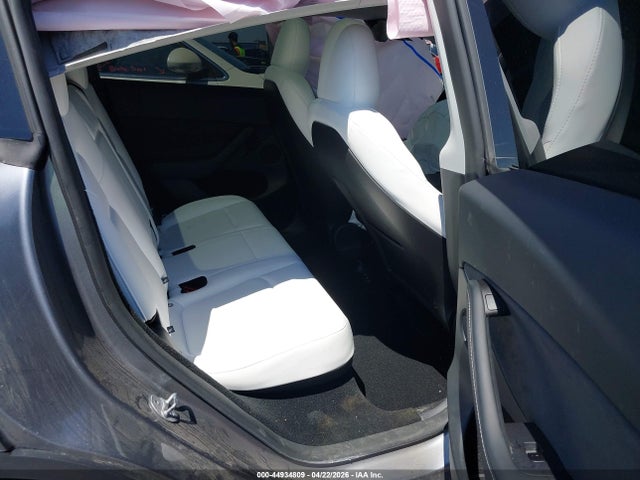Продажа на аукционе авто 2025 Tesla Model Y Long Range Dual Motor All-wheel Drive, vin: 7SAYGDEE1SF297457, номер лота: 44934809
