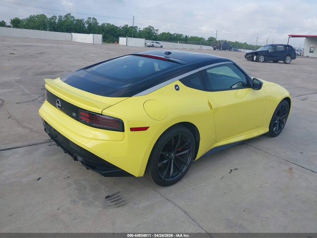JN1BZ4BH5PM310479 Nissan Z Performance Manual