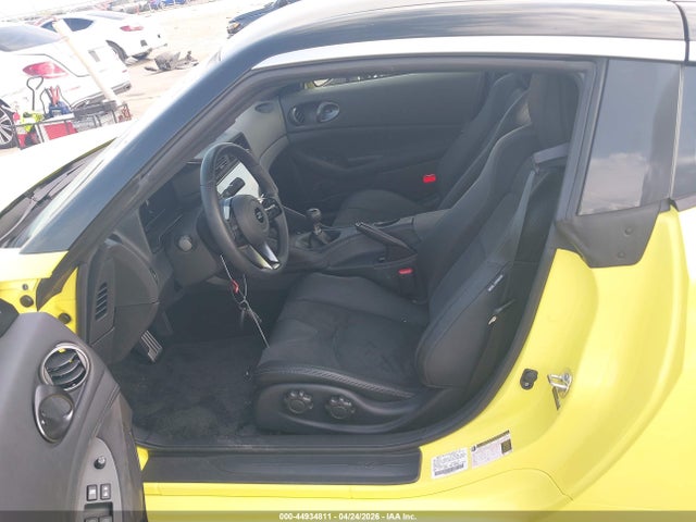 JN1BZ4BH5PM310479 Nissan Z Performance Manual