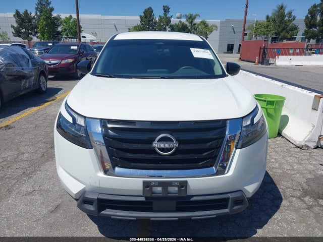 5N1DR3AC1PC237313 Nissan Pathfinder S 4wd