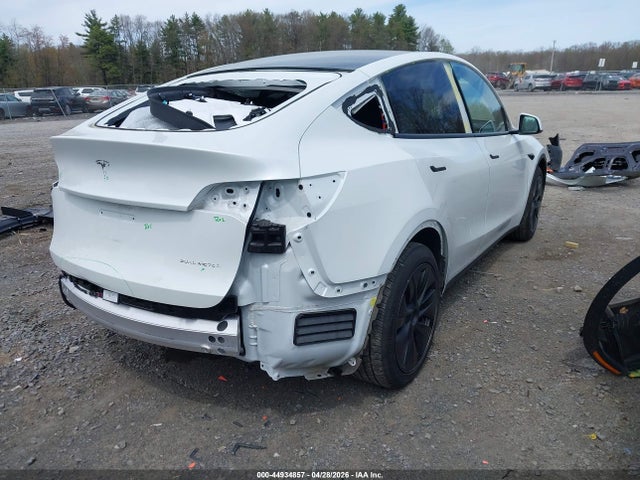 7SAYGAEE5SF254125 Tesla Model Y Long Range Dual Motor All-wheel Drive