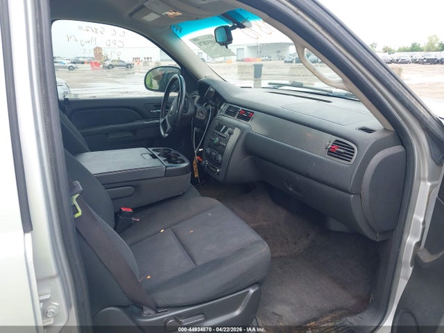 2010 Chevrolet Tahoe Ls მანქანა იყიდება აუქციონზე, vin: 1GNUCAE00AR281132, აუქციონის ნომერი: 44934870