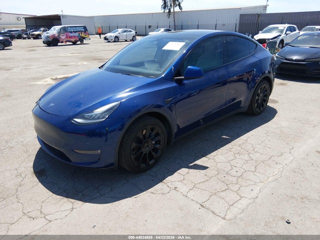 Продажа на аукционе авто 2022 Tesla Model Y Long Range Dual Motor All-wheel Drive, vin: 7SAYGAEE8NF399714, номер лота: 44934889