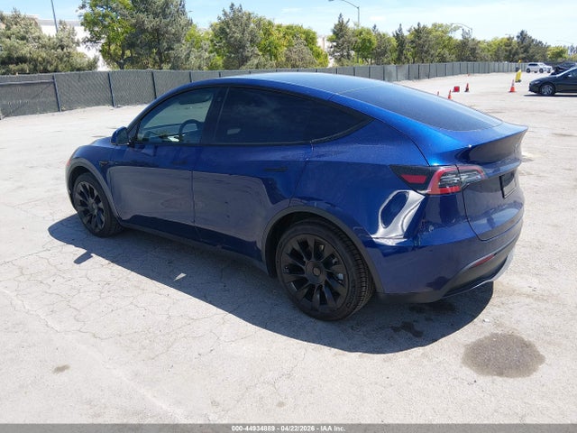 Продажа на аукционе авто 2022 Tesla Model Y Long Range Dual Motor All-wheel Drive, vin: 7SAYGAEE8NF399714, номер лота: 44934889