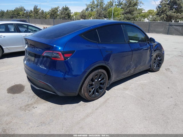 Продажа на аукционе авто 2022 Tesla Model Y Long Range Dual Motor All-wheel Drive, vin: 7SAYGAEE8NF399714, номер лота: 44934889