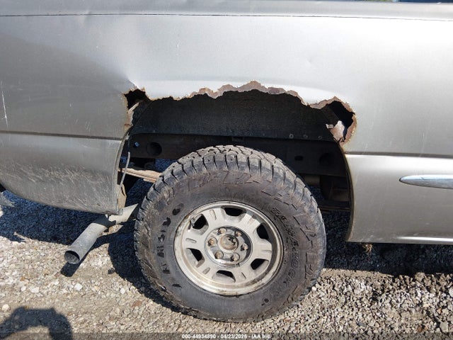 2002 Gmc Sierra 1500 Sl/sle/standard მანქანა იყიდება აუქციონზე, vin: 2GTEK19T821226085, აუქციონის ნომერი: 44934890