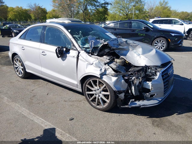 Продаж на аукціоні авто 2015 Audi A3 2.0t Premium, vin: WAUBFGFF4F1098154, номер лоту: 44934894