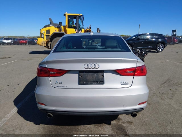 Продаж на аукціоні авто 2015 Audi A3 2.0t Premium, vin: WAUBFGFF4F1098154, номер лоту: 44934894