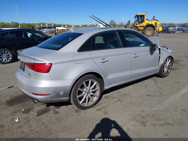 Продаж на аукціоні авто 2015 Audi A3 2.0t Premium, vin: WAUBFGFF4F1098154, номер лоту: 44934894