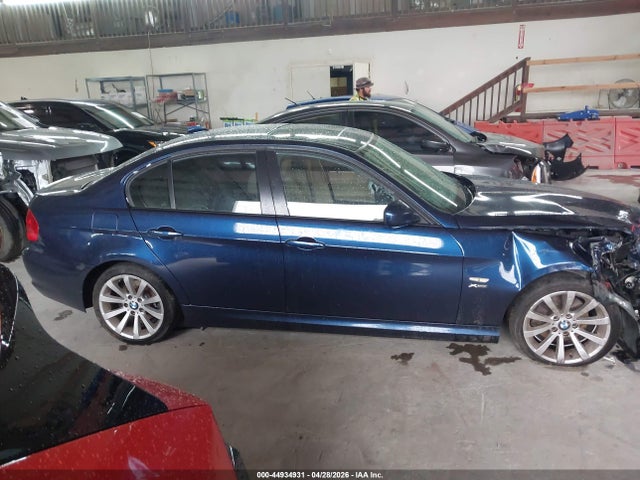 44934931 :رقم المزاد ، WBAPK5G5XBNN81209 vin ، 2011 Bmw 328i Xdrive مزاد بيع