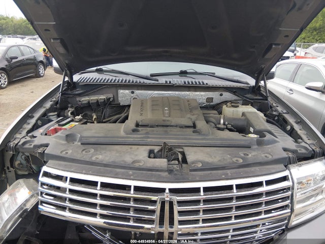 44934956 :رقم المزاد ، 5LMJJ2H59EEL04735 vin ، 2014 Lincoln Navigator مزاد بيع