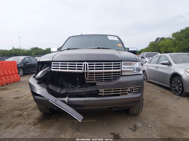 44934956 :رقم المزاد ، 5LMJJ2H59EEL04735 vin ، 2014 Lincoln Navigator مزاد بيع