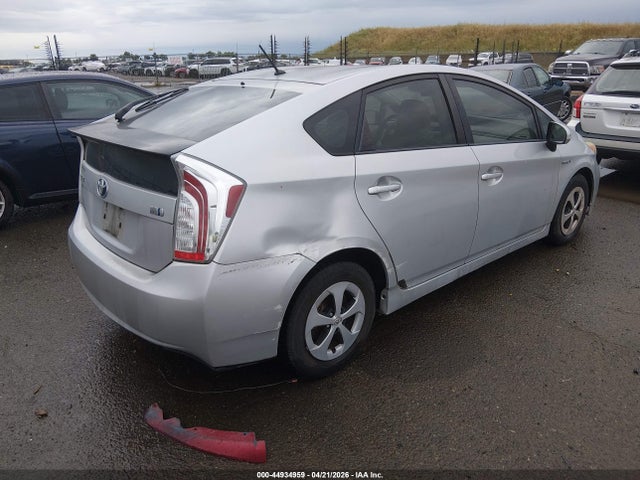 Toyota Prius Two 2015 JTDKN3DU4F0430633 Image 4