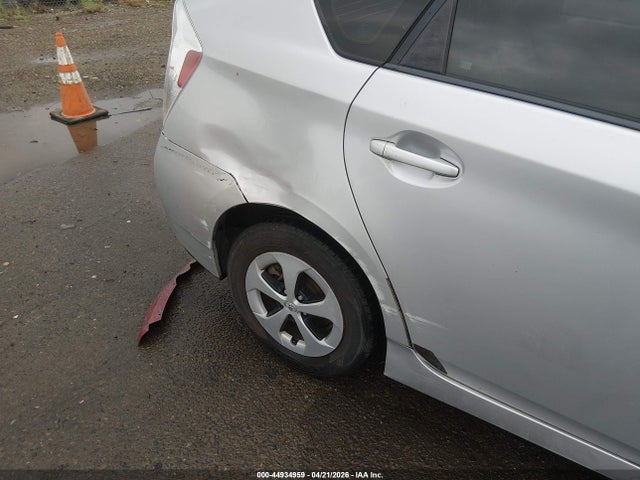Toyota Prius Two 2015 JTDKN3DU4F0430633 Image 6