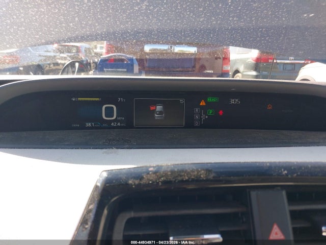 Toyota Prius Two 2017 JTDKBRFUXH3035124 Image 7