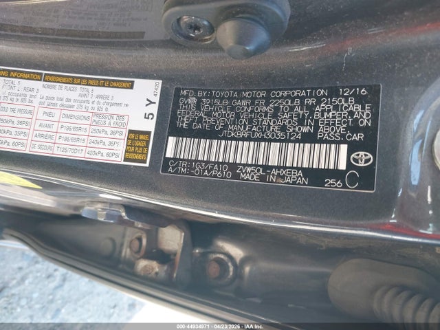 Toyota Prius Two 2017 JTDKBRFUXH3035124 Image 9