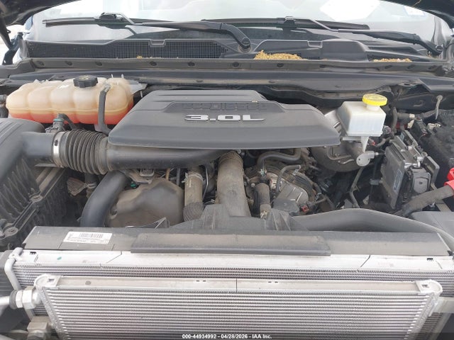 2022 Ram 1500 Limited Longhorn  4x4 6'4 Box მანქანა იყიდება აუქციონზე, vin: 1C6SRFSM9NN172451, აუქციონის ნომერი: 44934992