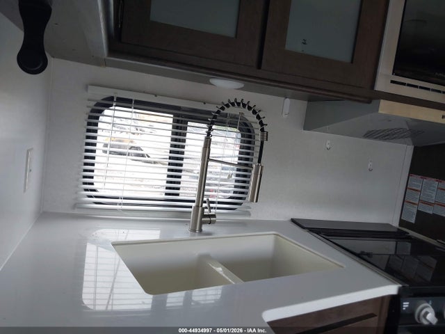 44934997 :رقم المزاد ، 4X4TSMH22LA325648 vin ، 2020 Forest River Other مزاد بيع