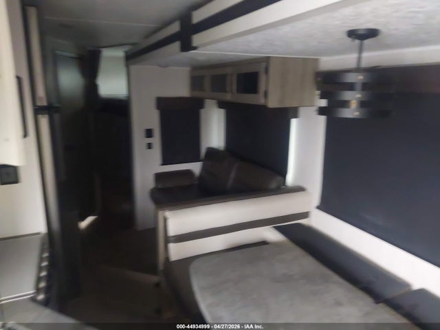 Продажа на аукционе авто 2022 Palomino Puma28dbfq, vin: 5ZT2PUTB6N4013536, номер лота: 44934999