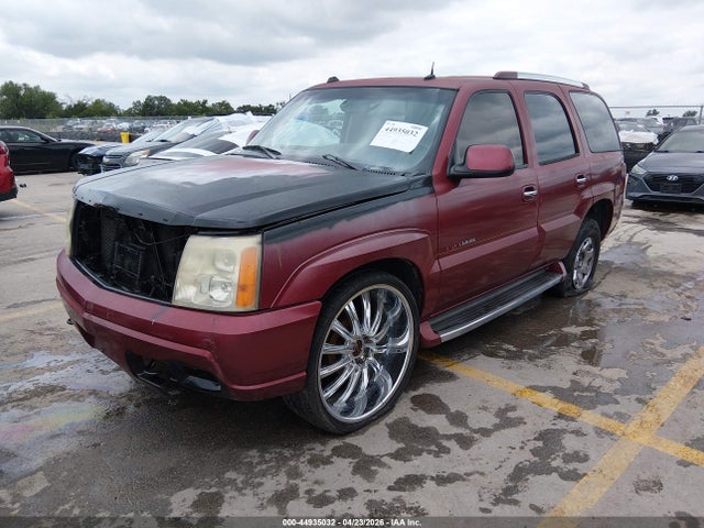 44935032 :رقم المزاد ، 1GYEK63N34R136337 vin ، 2004 Cadillac Escalade Standard مزاد بيع