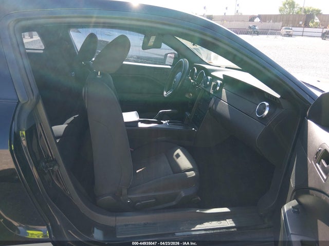 Auction sale of the 2005 Ford Mustang, vin: 1ZVFT80N455114330, lot number: 44935047