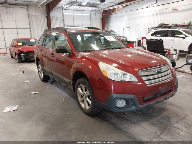 2014 Subaru Outback 2.5i მანქანა იყიდება აუქციონზე, vin: 4S4BRCAC8E3252945, აუქციონის ნომერი: 44935063