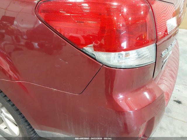 2014 Subaru Outback 2.5i მანქანა იყიდება აუქციონზე, vin: 4S4BRCAC8E3252945, აუქციონის ნომერი: 44935063