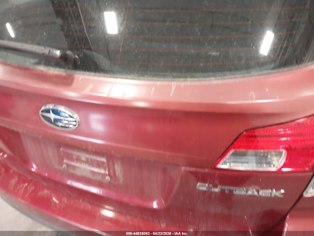 2014 Subaru Outback 2.5i მანქანა იყიდება აუქციონზე, vin: 4S4BRCAC8E3252945, აუქციონის ნომერი: 44935063