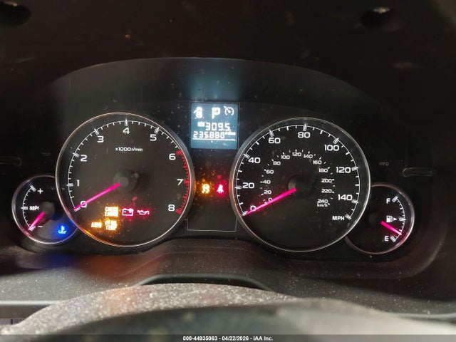 2014 Subaru Outback 2.5i მანქანა იყიდება აუქციონზე, vin: 4S4BRCAC8E3252945, აუქციონის ნომერი: 44935063