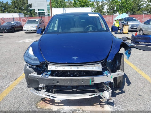Продаж на аукціоні авто 2023 Tesla Model Y Awd/long Range Dual Motor All-wheel Drive, vin: 7SAYGDEE6PA121542, номер лоту: 44935070