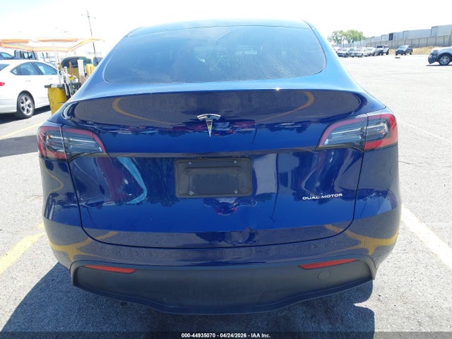 Продаж на аукціоні авто 2023 Tesla Model Y Awd/long Range Dual Motor All-wheel Drive, vin: 7SAYGDEE6PA121542, номер лоту: 44935070