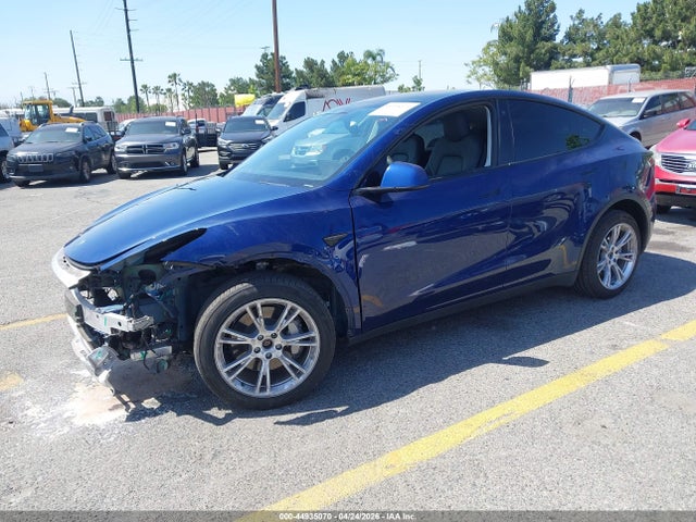 Продаж на аукціоні авто 2023 Tesla Model Y Awd/long Range Dual Motor All-wheel Drive, vin: 7SAYGDEE6PA121542, номер лоту: 44935070