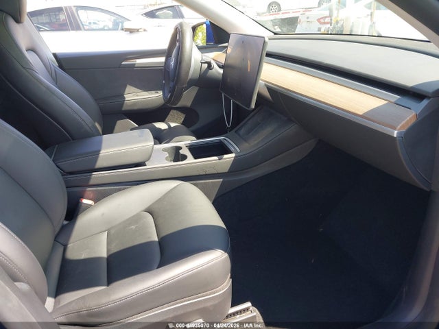 Продаж на аукціоні авто 2023 Tesla Model Y Awd/long Range Dual Motor All-wheel Drive, vin: 7SAYGDEE6PA121542, номер лоту: 44935070