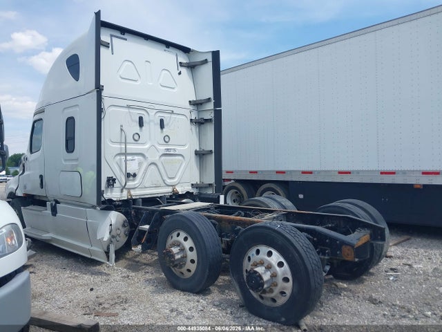 Aukcja sprzedaży 2018 Freightliner New Cascadia 126, vin: 3AKJHHDR1JSJY0008, numer aukcji: 44935084