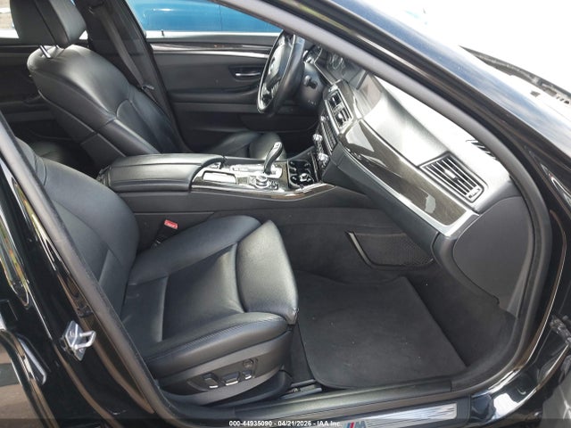 44935090 :رقم المزاد ، WBAFR1C59BC741582 vin ، 2011 Bmw 528i مزاد بيع